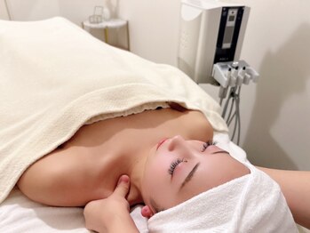 ポーラ ザ ビューティ 近江八幡ブーメラン通り店(POLA THE BEAUTY)/かた、首、デコルテマッサージ