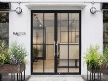 ファンクションネイルズ 表参道 原宿(FUNCTION NAILS)の雰囲気（緑と光あふれる空間で、お客様をお迎えします。）