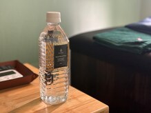 ツタヤ コンディショニング ヨモギ 宇都宮駅東口店(TSUTAYA Conditioning YOMOGI)の雰囲気（個室内にはシリカ水を１本ご用意しております。）