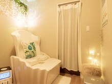 隠れ家のようなプライベートサロン