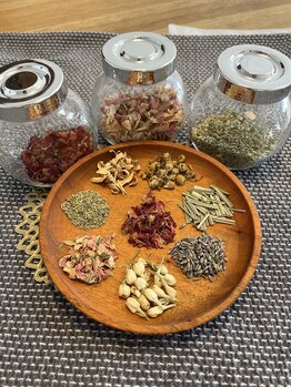 ソットプラス(sotto.+)/よもぎ蒸しで温活◎［氷川台］