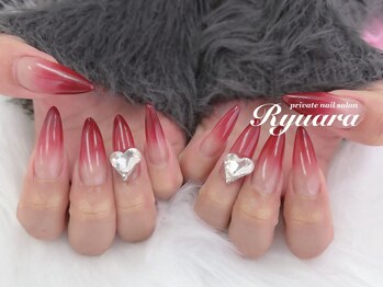 赤グラデーションネイル