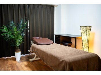 美容整体ヒーリングスクウェアの写真/完全個室のプライベート空間で安心施術♪周りを気にせずリラックス★