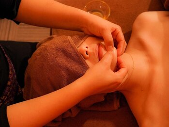 パニスパ(PANI SPA)の写真/高濃度酸素オイルによる筋膜リリースでリフトUP◎エイジングケア・ニキビ・毛穴ケアも同時に叶う♪