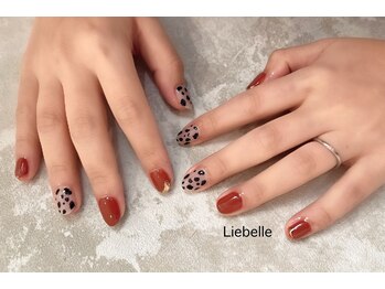 リーベル(Liebelle)/ダルメシアンネイル