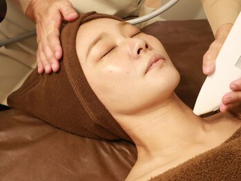 銀座エイジングケアサロン/毛穴/フェイシャル/銀座/シミ