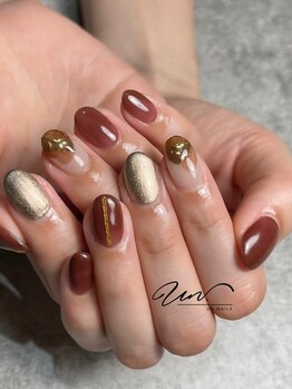 アンドットネイルズ(UN.nails)/メイン2本+サブ2本