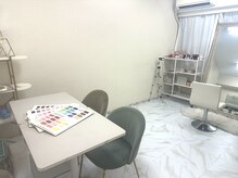 ウィリー(uily)の雰囲気（店内写真【パーソナルカラー診断/骨格診断/美顔バランス診断】）