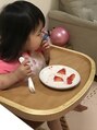 アン スクレ ベース(an sucre base) 娘(1歳半)無心に頂きもののイチゴを頬張ってます！☆