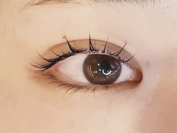 ウノプリール 梅田HARBIS PLAZA(uno pulir)/【まつ毛パーマ】