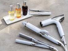 コル アイラッシュ マルヤマ(col eyelash maruyama)の雰囲気（お出かけ前に◎メイクブースに【Refa】の商品をご用意♪）