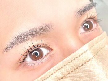 エルア(elua)の写真/今話題のまつ毛パーマ★根元からしっかりまつげを立ち上げ瞳の印象UP◎自然で上品に際立つ目元に♪