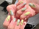 ライムイエローニュアンスネイル