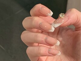 フレンチネイル＋パーツ類追加♪