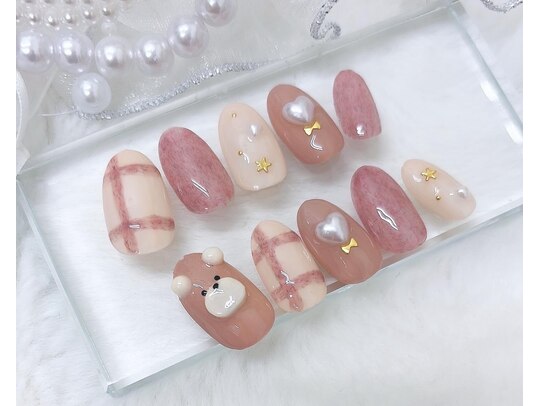 2025年冬】ゆめかわのネイルデザイン集｜人気順｜ホットペッパー  