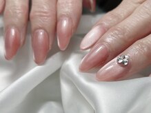 エム ネイル(M nail)/マグネット+Vカットストーン