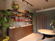 ディベス 仙台卸町本店(DIVES)の雰囲気（生プラセンタ化粧品「ICHINO.」やアロマ製品などの取り扱いあり）