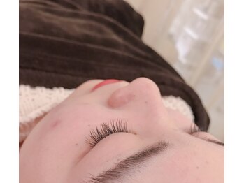 フリルアイビューティ 豊中店(Frill Eye Beauty)/