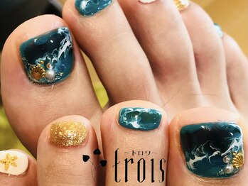 トロワ 中目黒(trois)/フットマリンネイル