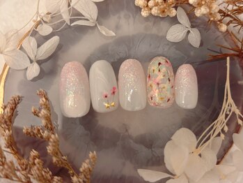 こはるびより/押し花ネイル