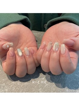 リッシュ(RICHE)/春のぷっくりフラワーネイル！