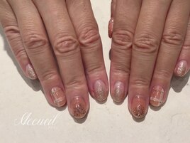 キラキラチェックネイル