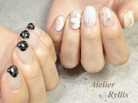 ホワイト×ブラックネイル