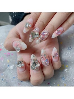 クイーンズビューティーサロン 新宿本店(Queen's beauty salon)/チップ長さだしやりつけ放題