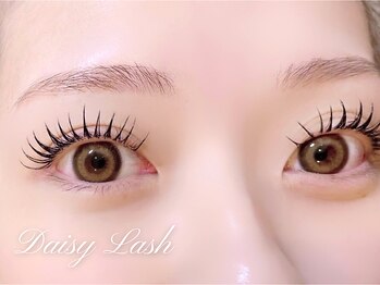 デイジーラッシュ 天王寺店(Daisy Lash)の写真/[大人女子に大人気]圧倒的持続力★LEDマツエク!高技術×高品質でモチ◎水,汗にも強く美しい仕上りが長続き!