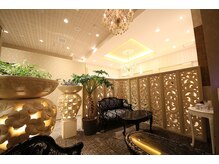 ルネティルタ ゆめタウン廿日市店 (RUNE Tirtha)の雰囲気（ゆったりくつろいで頂けるラグジュアリーな空間♪）