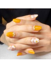 ヘアーアンドビューティー ルーツ(#roots)/フラワーアートネイル