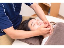 田端整体院/小顔整体で若々しい印象を！
