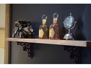 アストル/インテリア