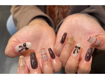 ヴィーナスネイル(Venus Nail)/長さ出し持ち込みデザイン