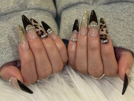 ヒョウ柄ネイル