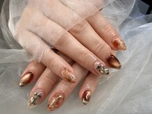 グレイヘアービューティー(gray hair beauty)/マグネットニュアンスネイル