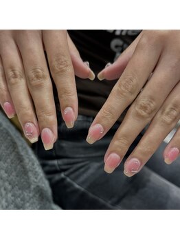 エーナイン イオンモール盛岡 前潟店/チークネイル