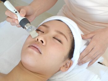 プライベートサロン ラ ペーシュ/顔の余分な角質までゴッソリ除去