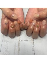 リールルーム(RIRE room)/人魚の鱗ネイル