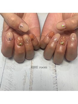 リールルーム(RIRE room)/人魚の鱗ネイル