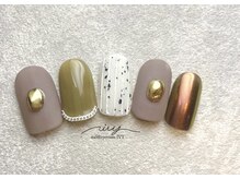 アイヴィー(IVY)/ビジューネイル