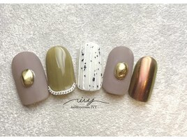 ビジューネイル