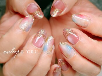 ネイルトップエクル(nail top E CRU)/