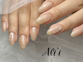 アリィ(Ali'i)/定額小花nail