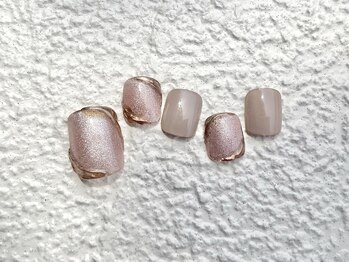 デアフローラ(deaflora)/サンダルを履く足に5