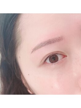 アイリー(Eyelie)/眉スタイリング