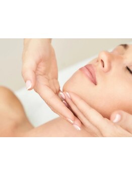 ホウレイ線・たるみ改善！予防ケア