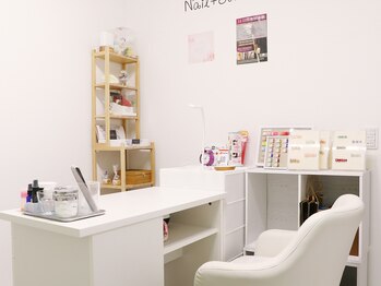 エム(e mu)/サロン店内2