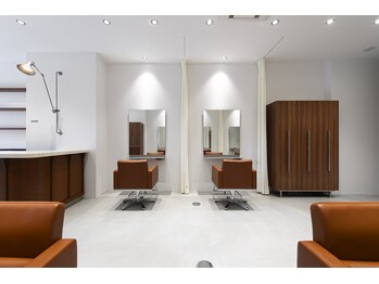 アルネ(arne)/飛沫防止とプライベート感を