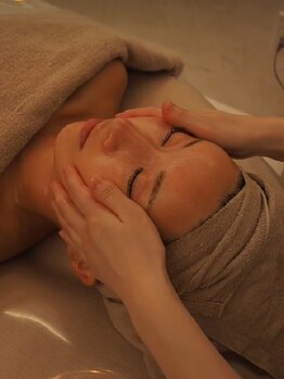 ルミエール(Lumiere)の写真/【眠れる小顔】オールハンドで違和感なく、寝ている間に小顔に！